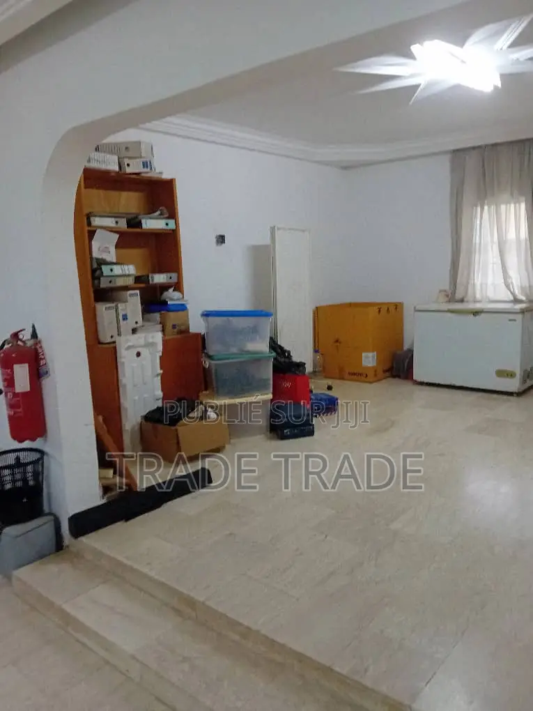 11chbre Duplex dans Villa Duplex, Cocody à Vendre