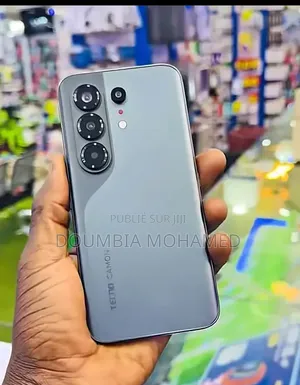 Nouveau Tecno Camon 50 256 GB Autre