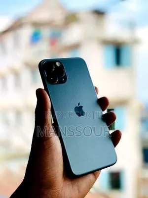Nouveau Apple iPhone 12 Pro Max 128 GB Bleu