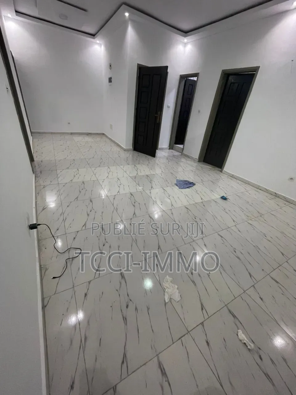 2chbre Appartement dans Tcci Sarl, Cocody à Louer