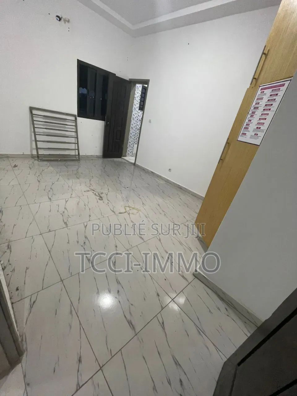 2chbre Appartement dans Tcci Sarl, Cocody à Louer