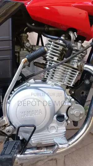 Nouveau Yamaha YBR125 2024 Rouge