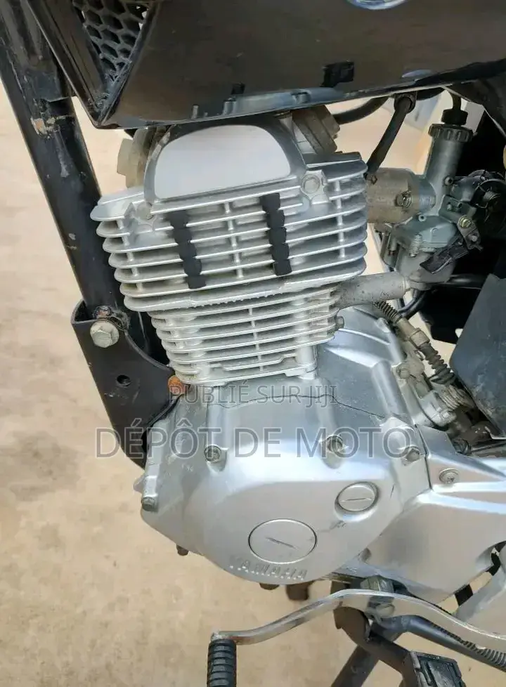 Nouveau Yamaha YBR125 2023 Noir