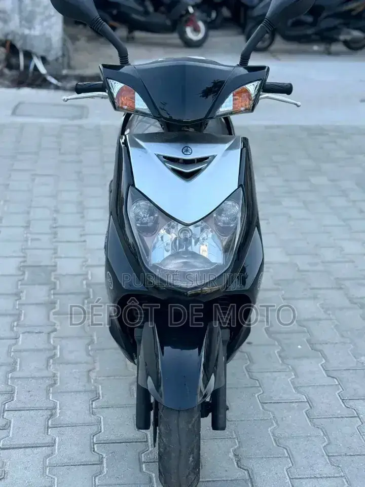Nouveau Yamaha Autre 2023 Noir