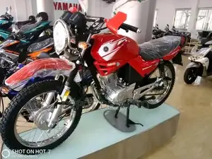 Nouveau Yamaha YBR125 2025 Rouge