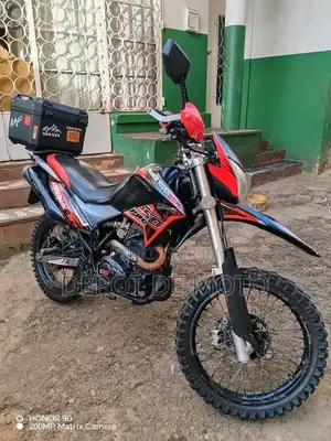 Nouveau Yamaha Autre 2025 Rouge