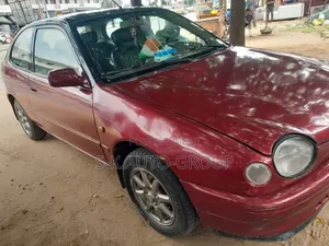Toyota Corolla 2002 Rouge