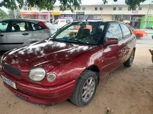 Toyota Corolla 2002 Rouge