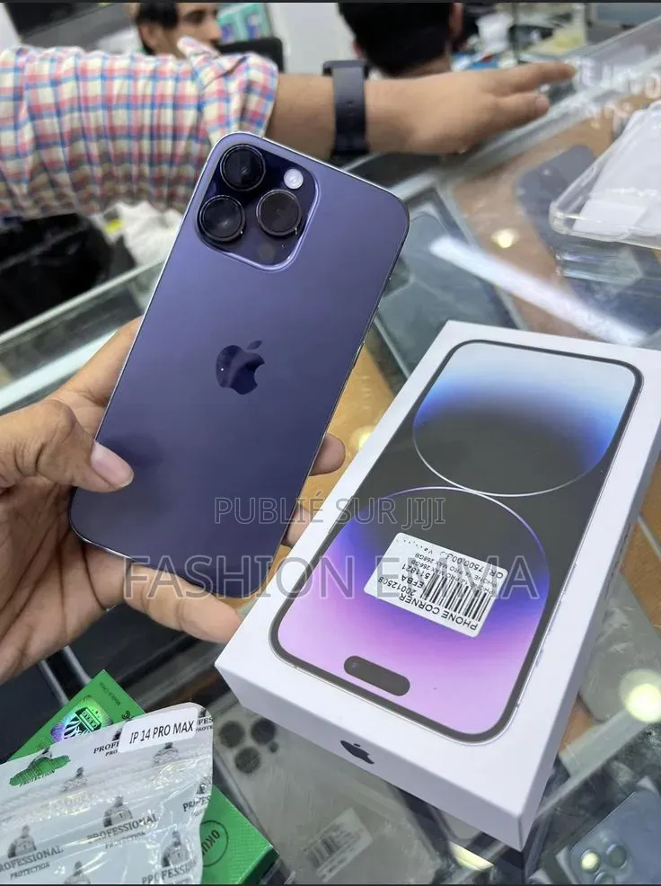 Nouveau Apple iPhone 15 Pro 1 TB Doré