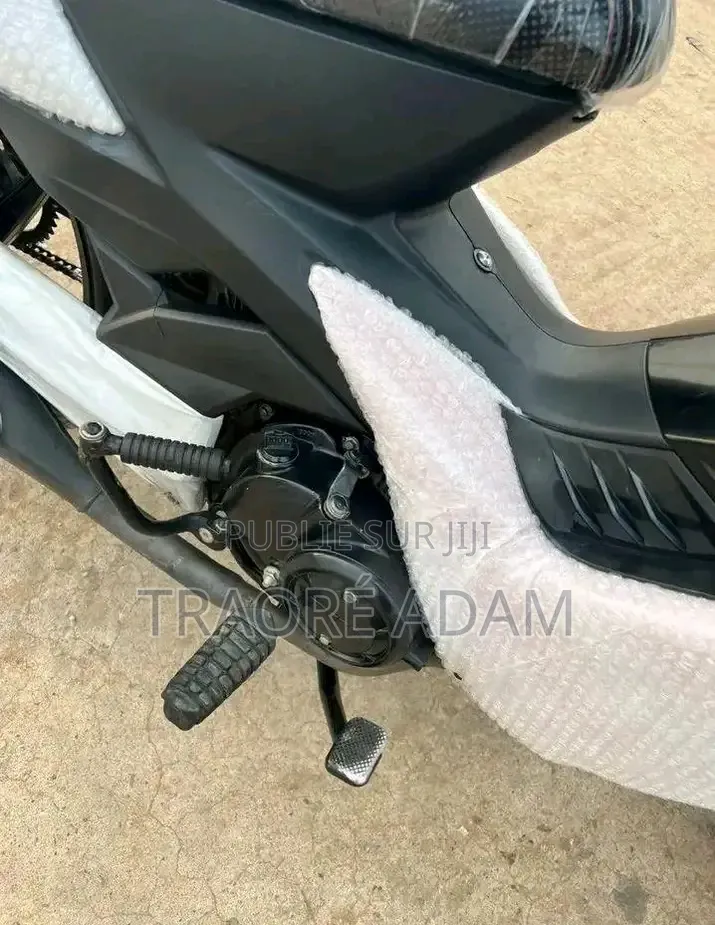 Nouveau TVS Rockz 125 2023 Autre