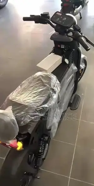 Nouveau Arche Vector 2023 Gris