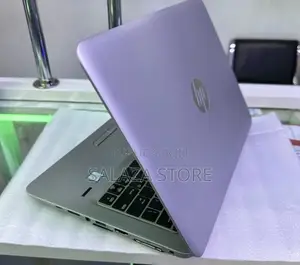 Ordinateur portable HP 240 G4 8GB Intel Core i5 SSD 256GB