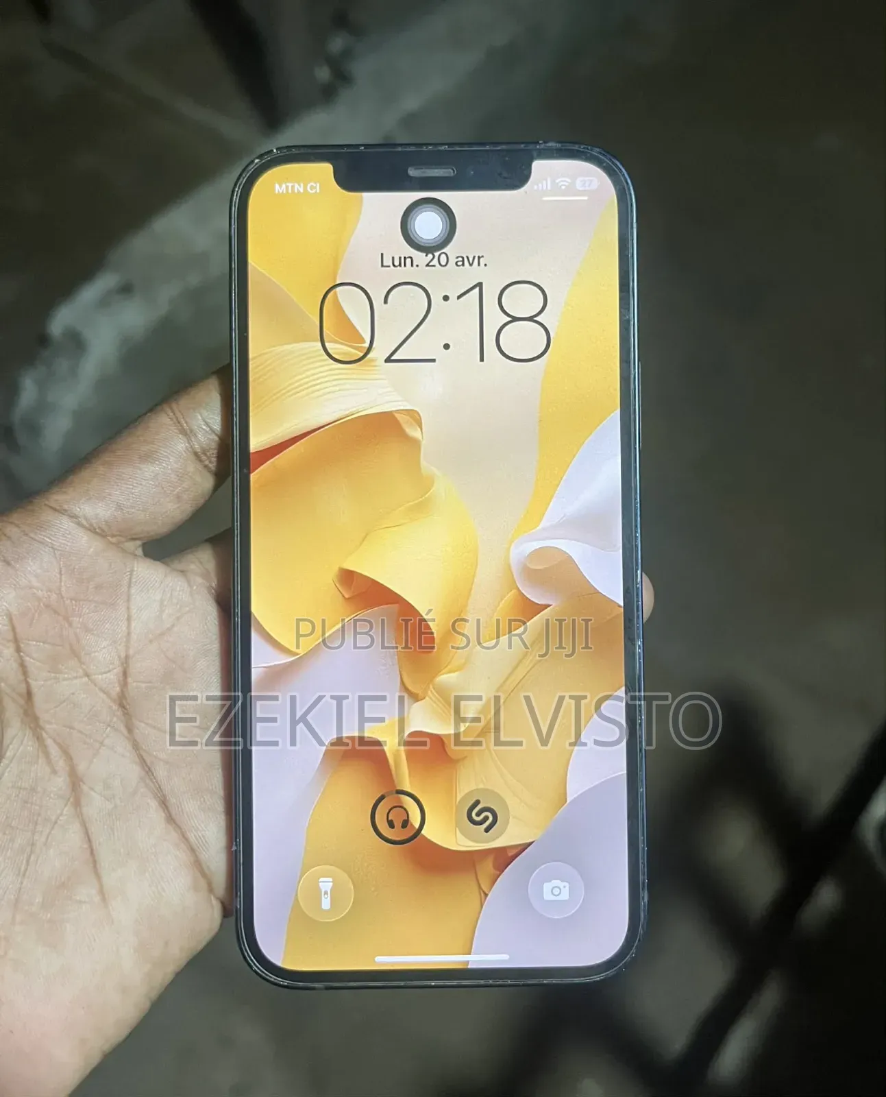 Apple iPhone 12 64 GB Noir