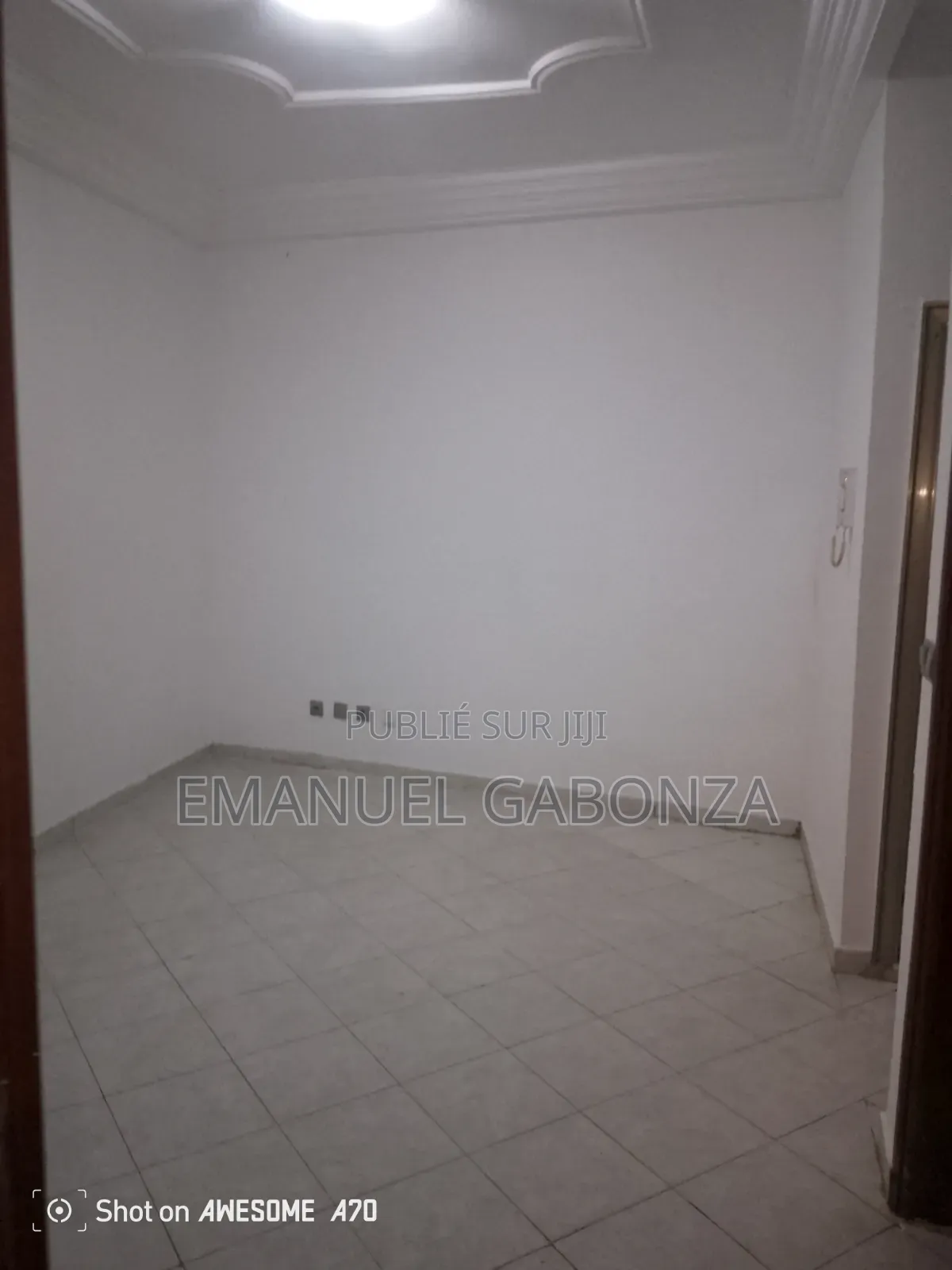 1chbre Appartement dans Gabonza, Cocody à Louer