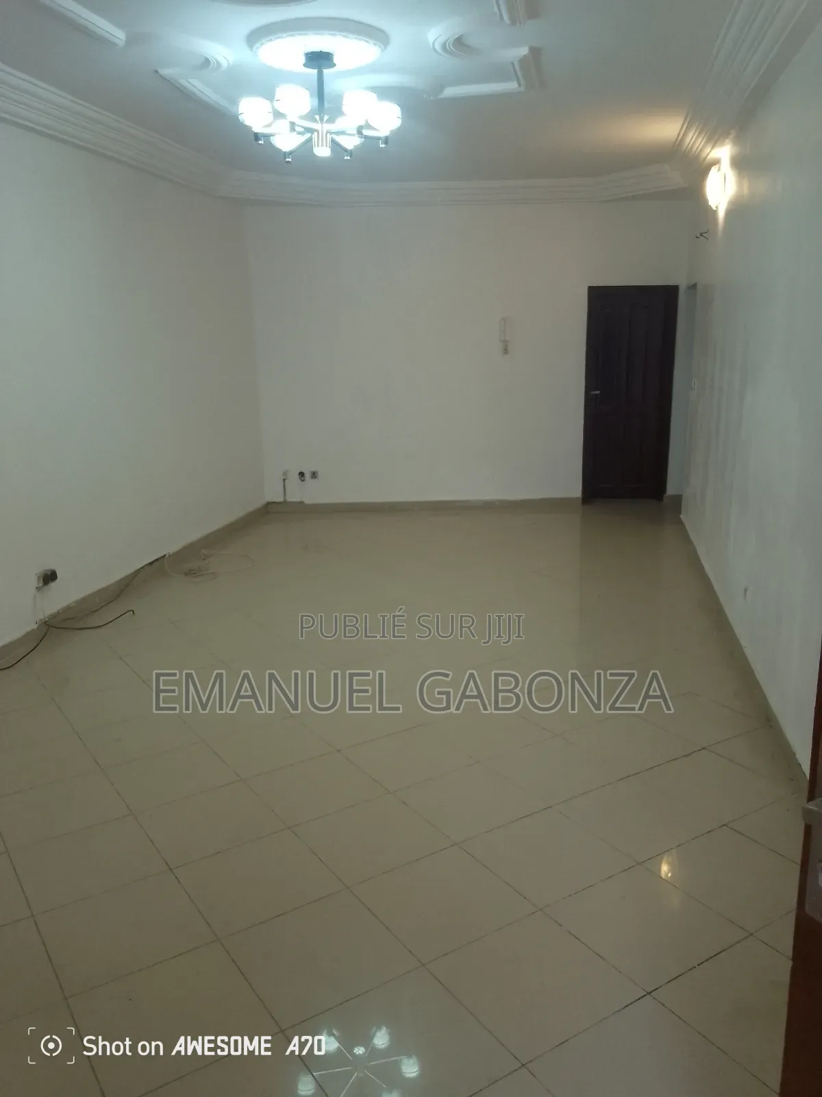 2chbre Appartement dans Gabonza, Cocody à Louer