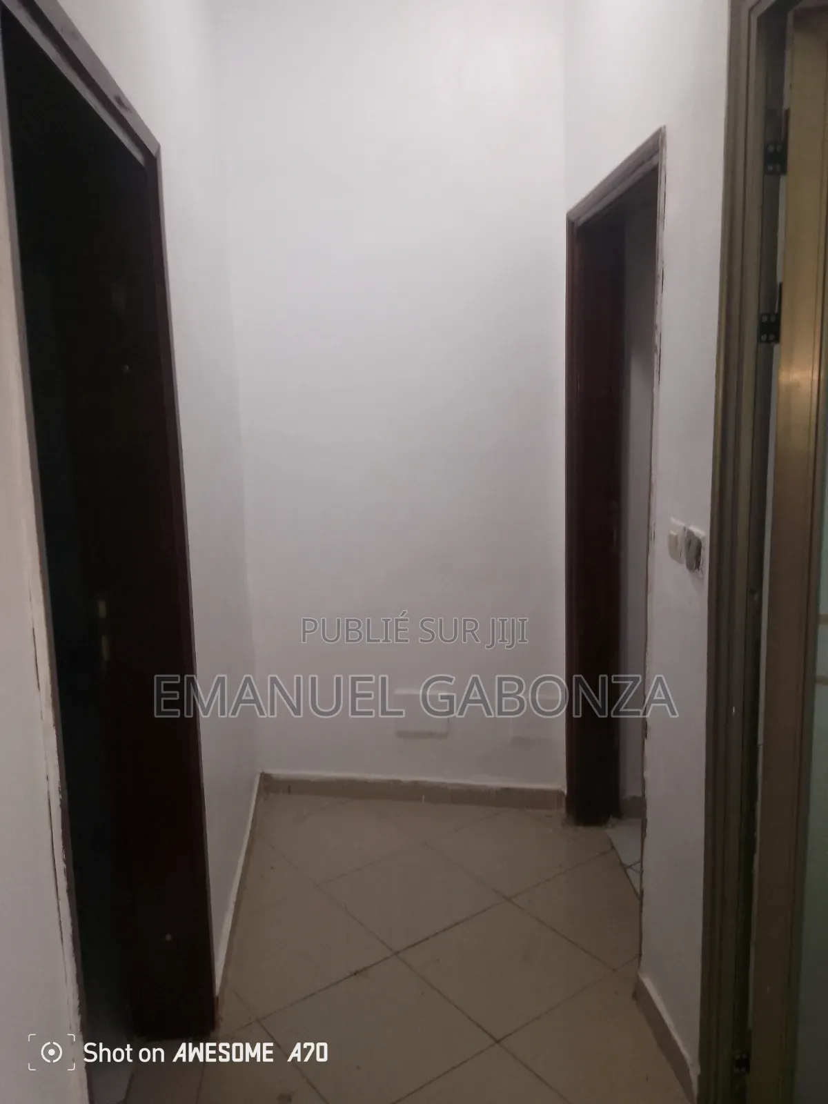 2chbre Appartement dans Gabonza, Cocody à Louer