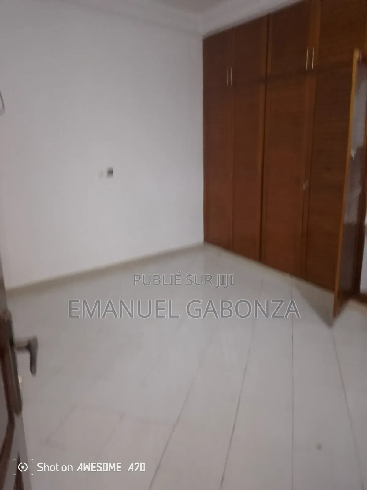 2chbre Appartement dans Gabonza, Cocody à Louer