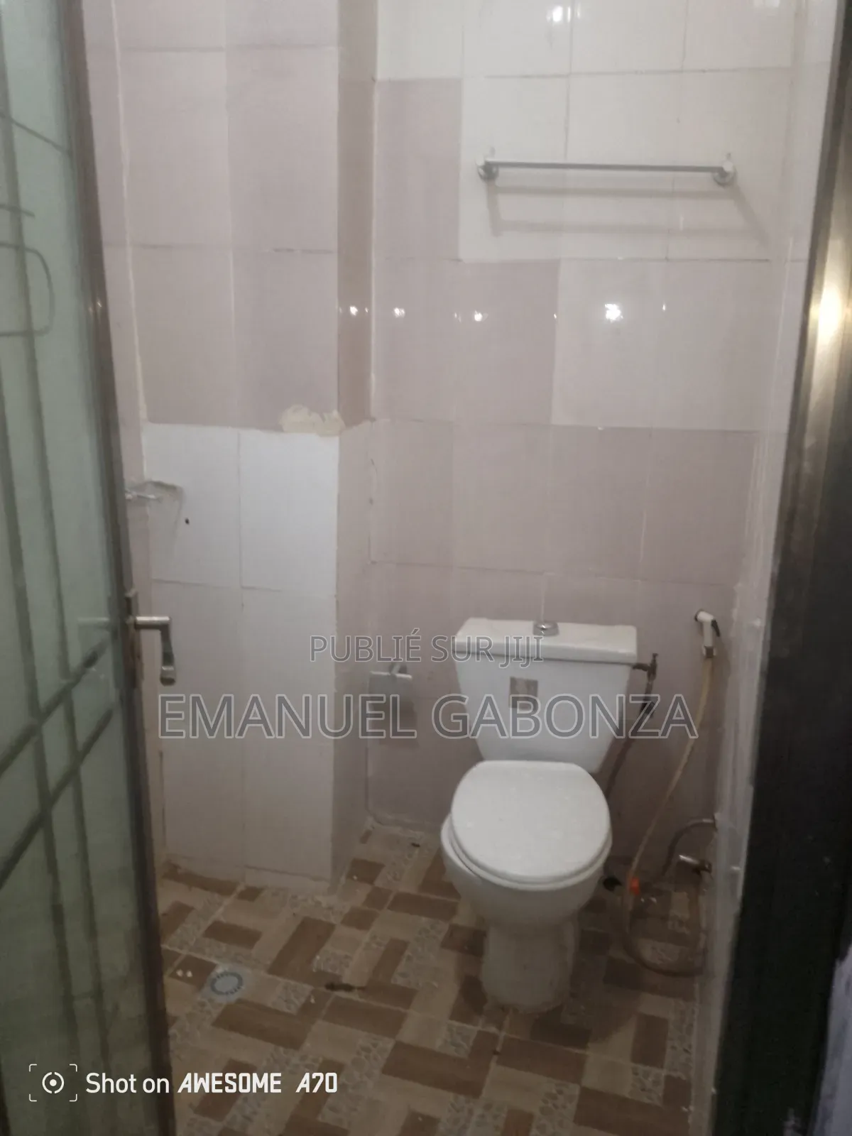 2chbre Appartement dans Gabonza, Cocody à Louer