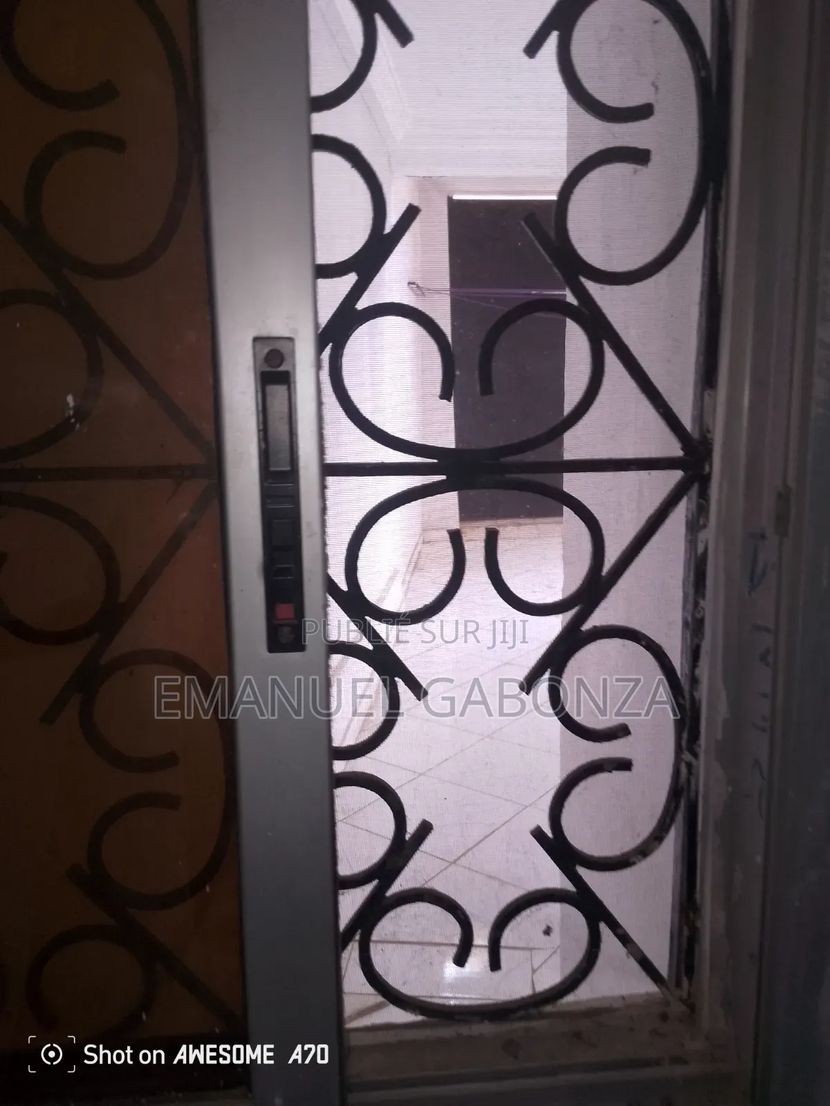 2chbre Appartement dans Gabonza, Cocody à Louer