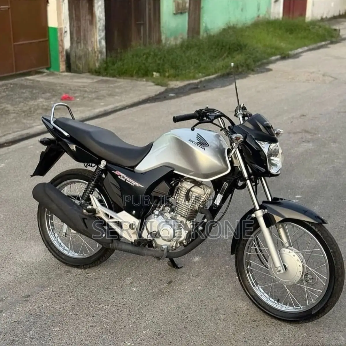 Nouveau Honda CBX 2009 Rouge
