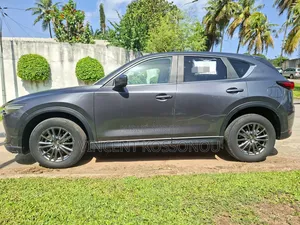 Mazda CX-5 2019 Gris
