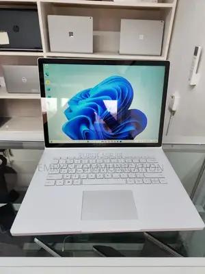 Microsoft Surface Book 2 16GB Intel Core i7 SSHD (Hybrid) 512GB