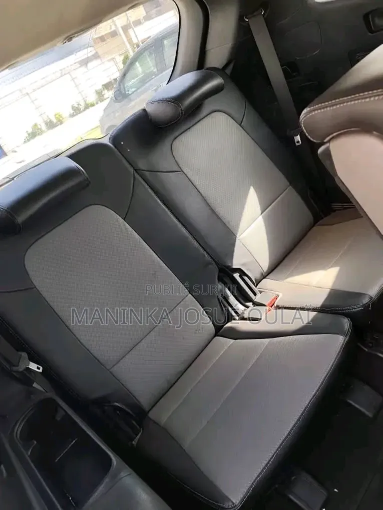 Hyundai Santa Fe GLS 4dr SUV (3.3L 6cyl 6A) 2014 Noir