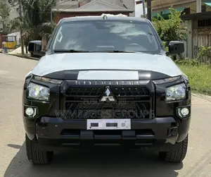 Nouveau Mitsubishi L200 2025 Noir