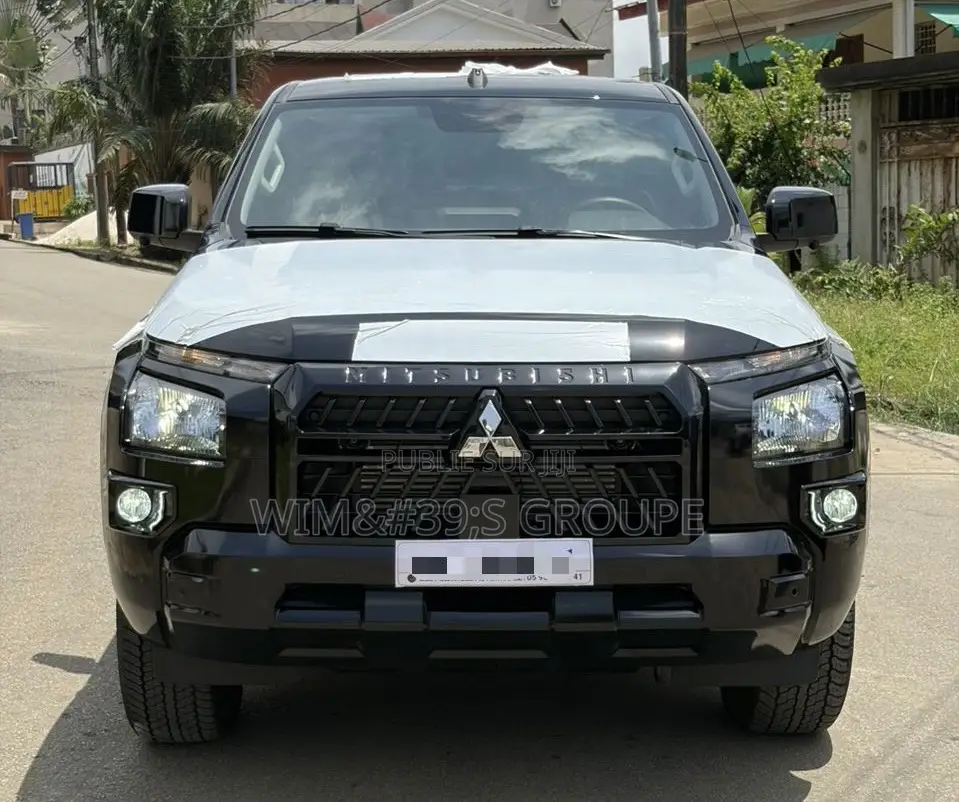 Nouveau Mitsubishi L200 2025 Noir