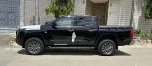 Nouveau Mitsubishi L200 2025 Noir