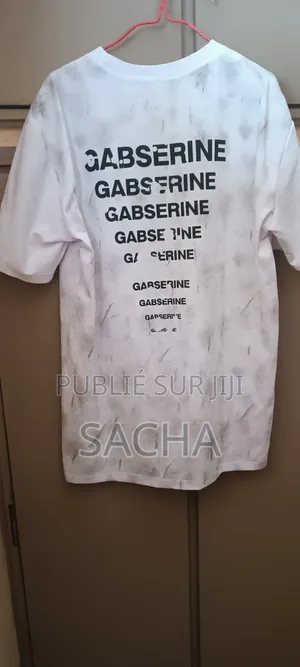 Vêtements Ti Shirt Essentials