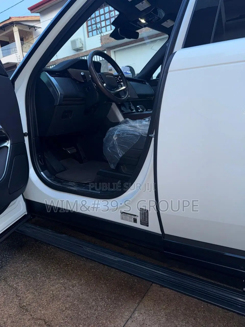 Nouveau Rover Land 2024 Rouge