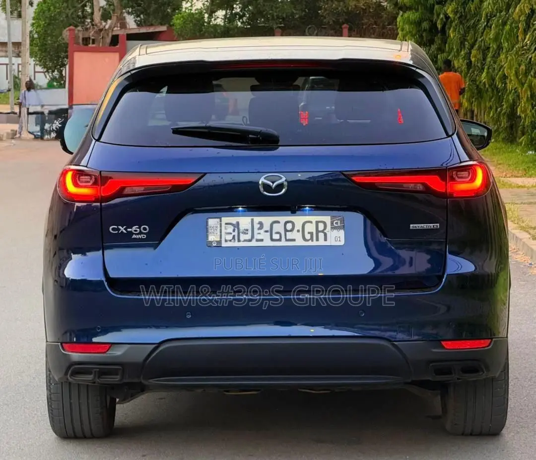 Nouveau Mazda CX-60 2024 Bleu