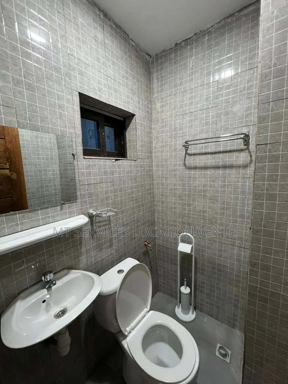 Meublé 1chbre Appartement dans Mt Location, Cocody à Louer