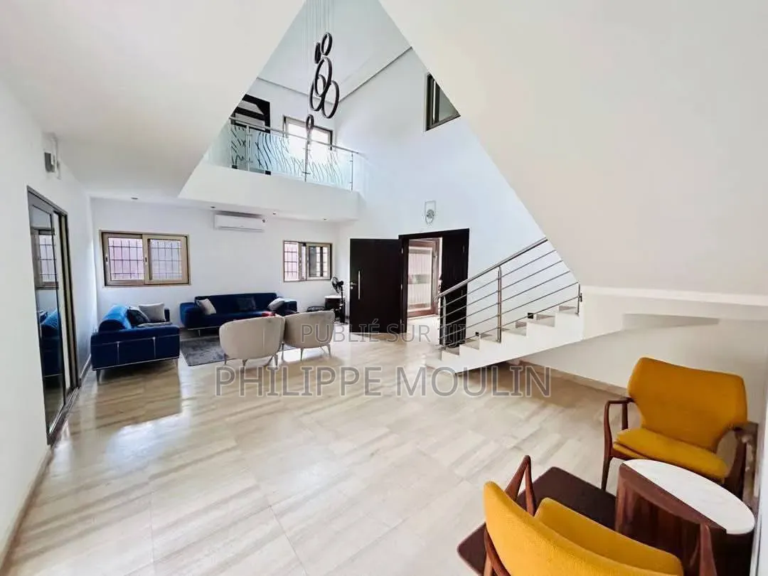 9chbre Duplex dans Elite Immobilier, Cocody à Vendre