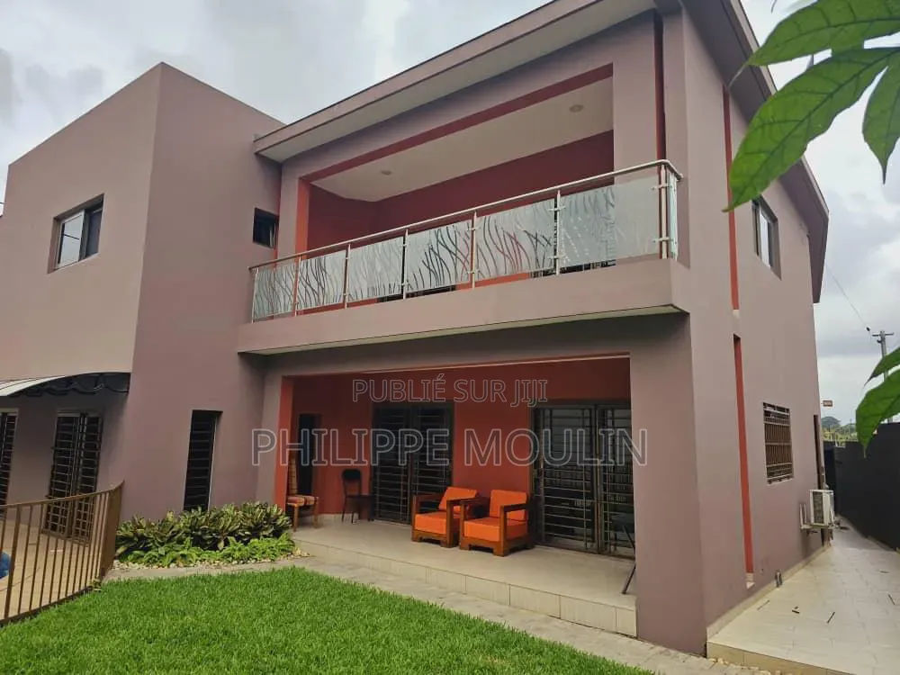9chbre Duplex dans Elite Immobilier, Cocody à Vendre