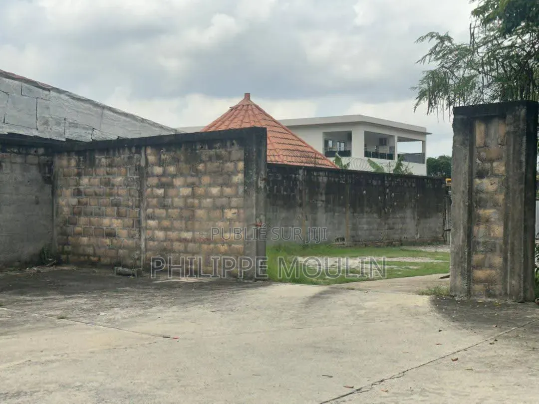 12chbre Duplex dans Elite Immobilier, Cocody à Vendre