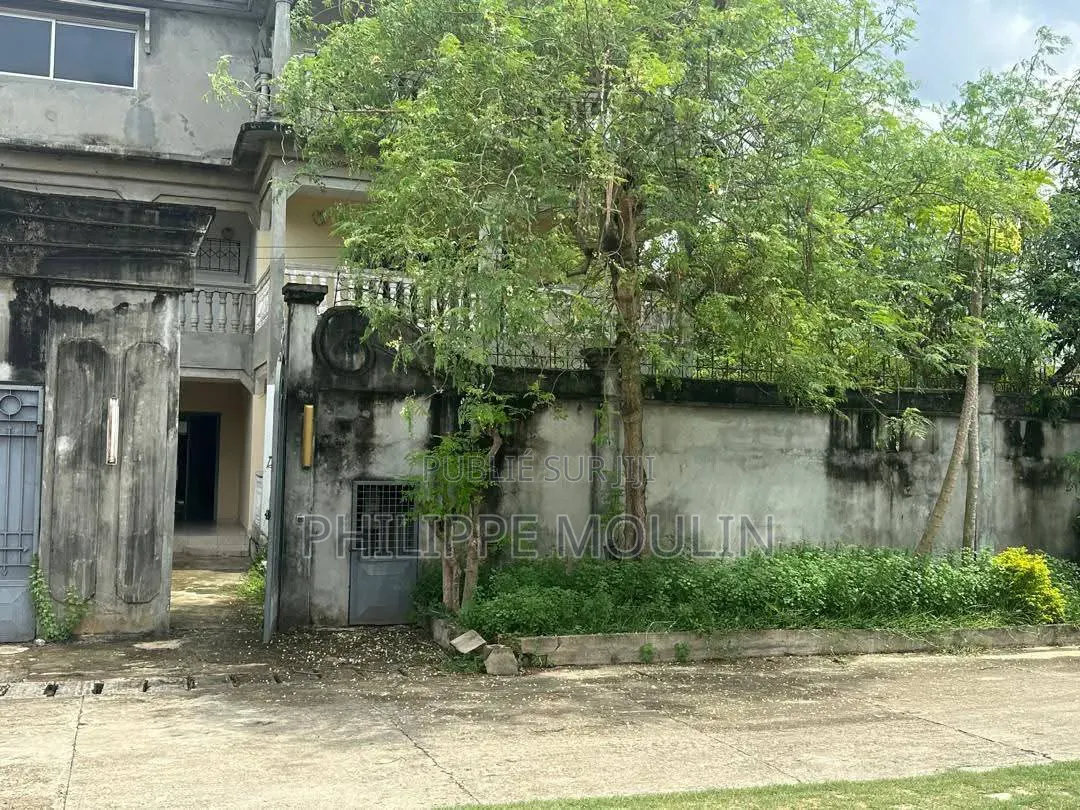 12chbre Duplex dans Elite Immobilier, Cocody à Vendre