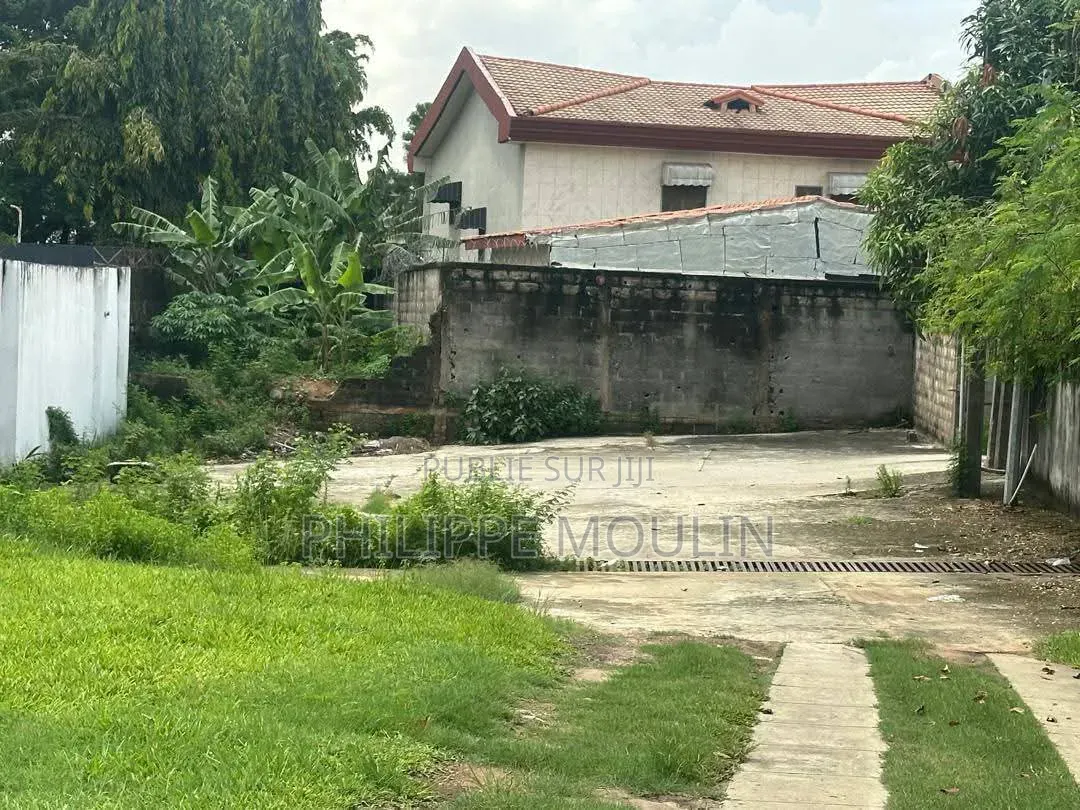 12chbre Duplex dans Elite Immobilier, Cocody à Vendre