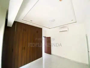 3chbre Appartement dans Cocody à Louer