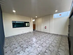 4chbre Duplex dans Cocody à Louer