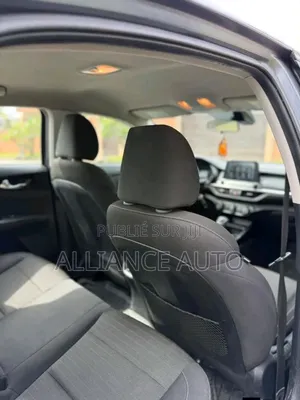Kia Forte 2020 Gris