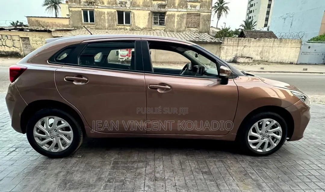 Suzuki Baleno 2023 Doré