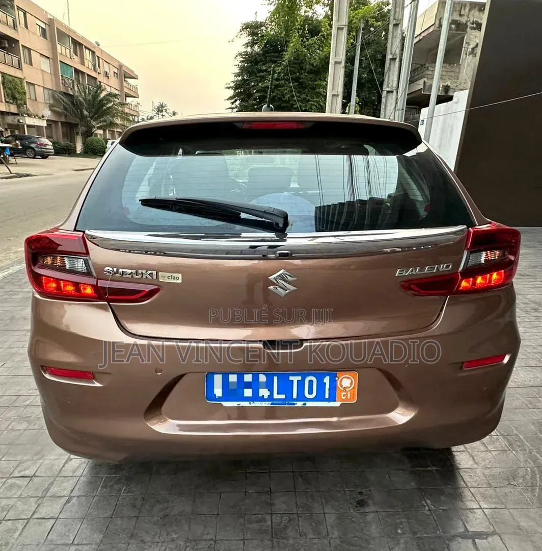Suzuki Baleno 2023 Doré
