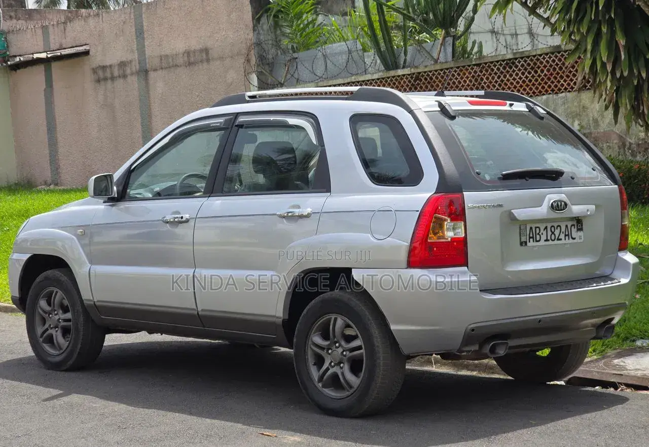 Kia Sportage 2.0 4x4 Automatic 2007 Gris
