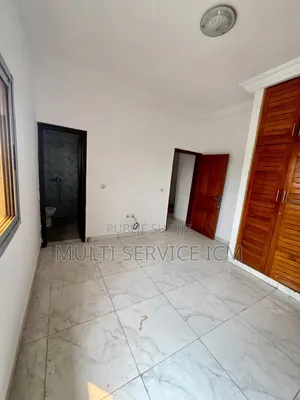 5chbre Duplex dans Ismaël Coulibaly, Cocody à Vendre