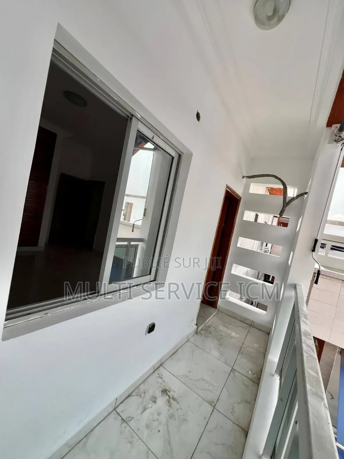 5chbre Duplex dans Ismaël Coulibaly, Cocody à Vendre