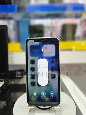 Apple iPhone 11 64 GB Blanc