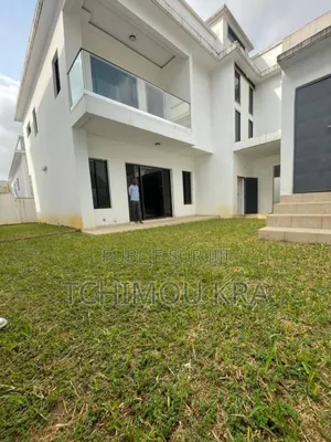 5chbre Duplex dans Mr Kimou, Cocody à Vendre