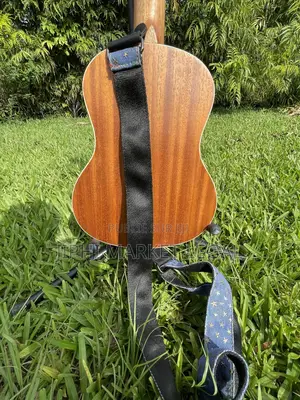 Ukulele BWS